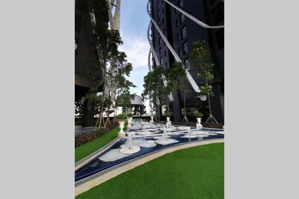 Happyhome @ Arte Mont Kiara Kuala Lumpur Hartamas Damansara المظهر الخارجي الصورة