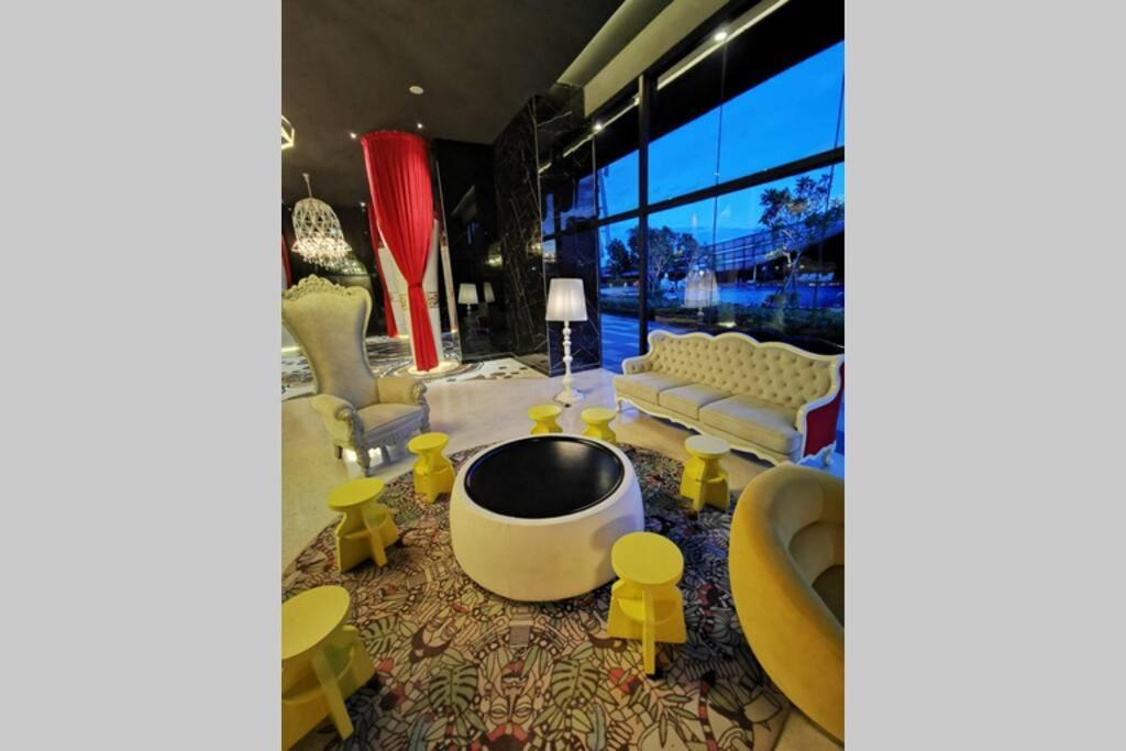 Happyhome @ Arte Mont Kiara Kuala Lumpur Hartamas Damansara المظهر الخارجي الصورة